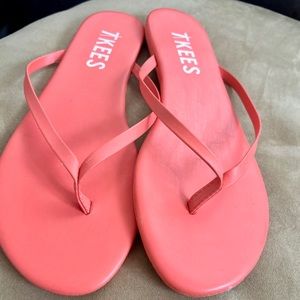 TKEES Foundations Tangerine Flip Flop size 8